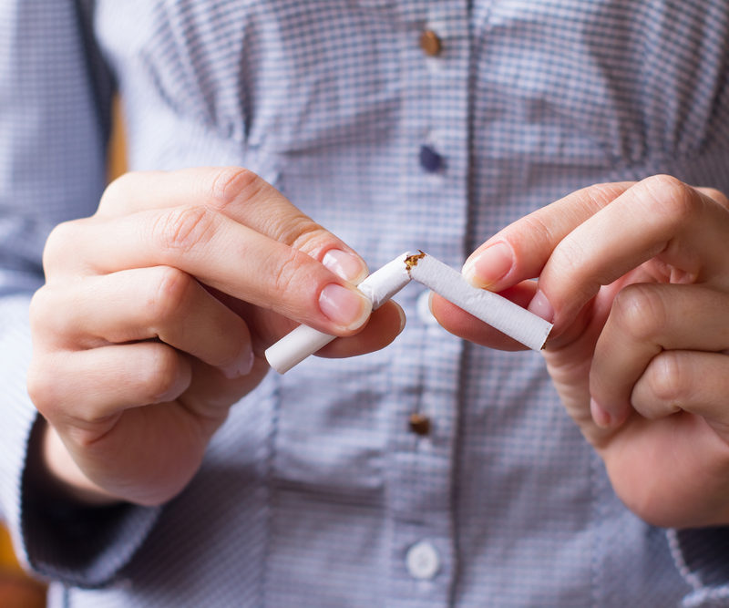QUAL A RELAÇÃO DO CIGARRO COM O ENVELHECIMENTO DA COLUNA?