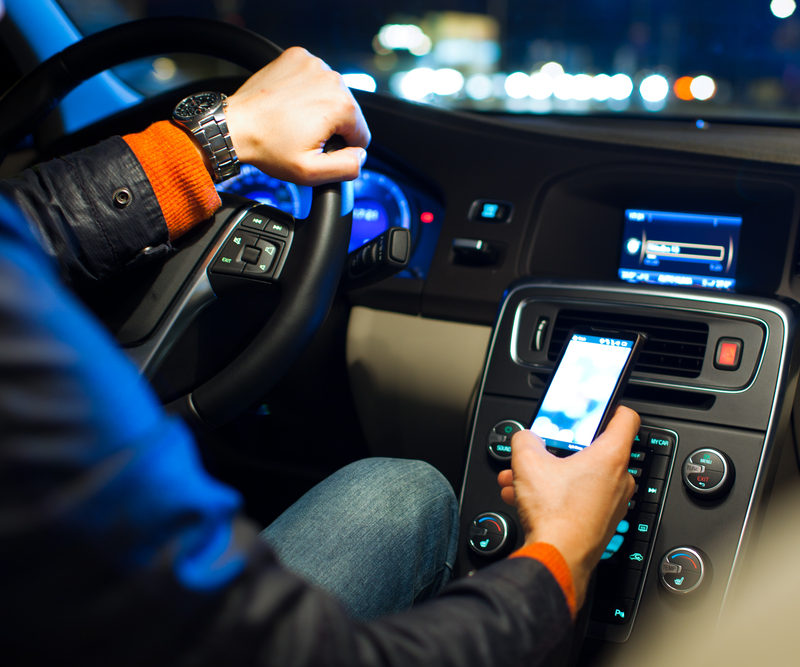 VÍDEO: Celular, volante e os perigos para a coluna